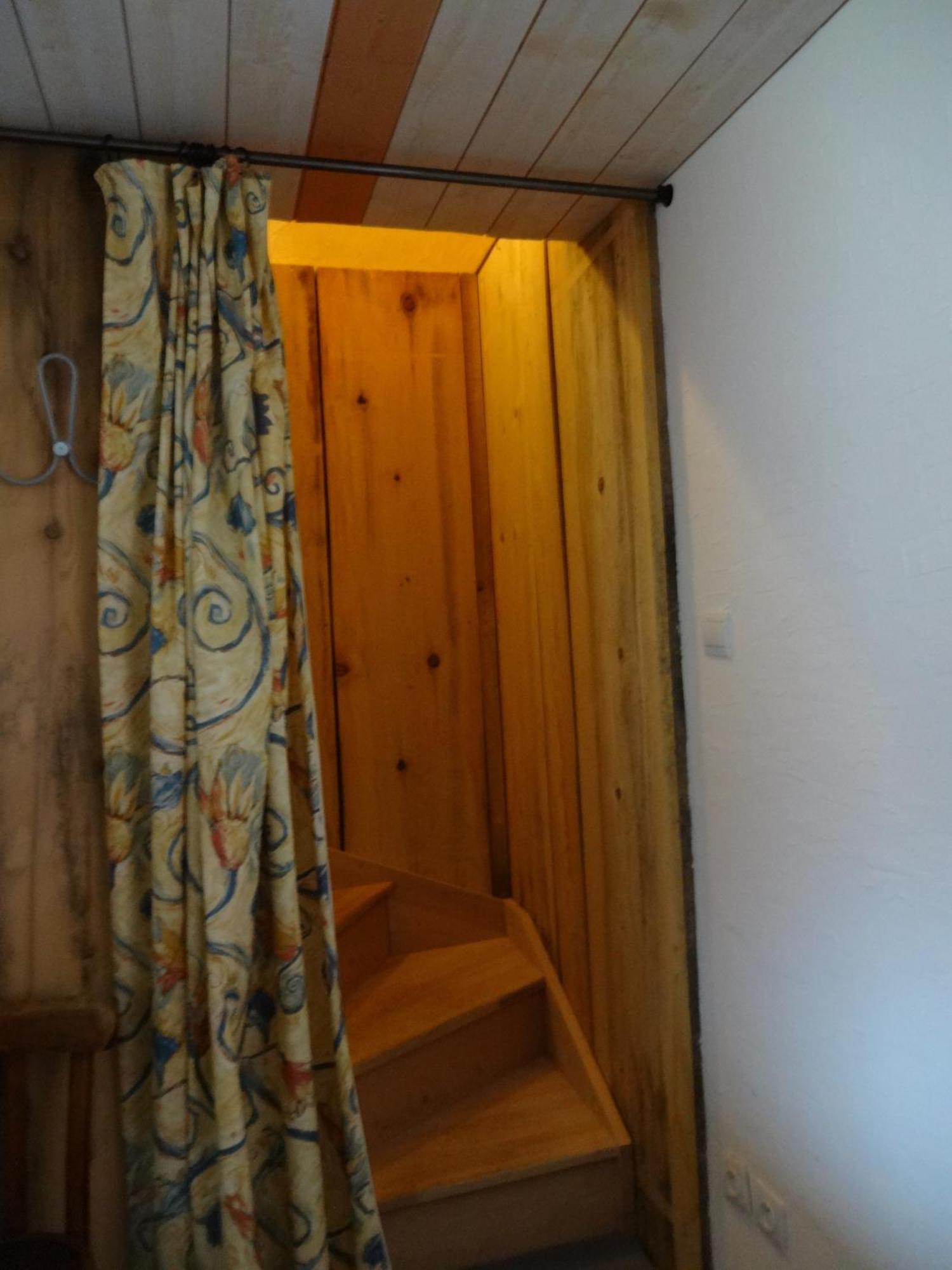 Auberge La Bergerie Sainte-Marie-de-Campan Habitación foto